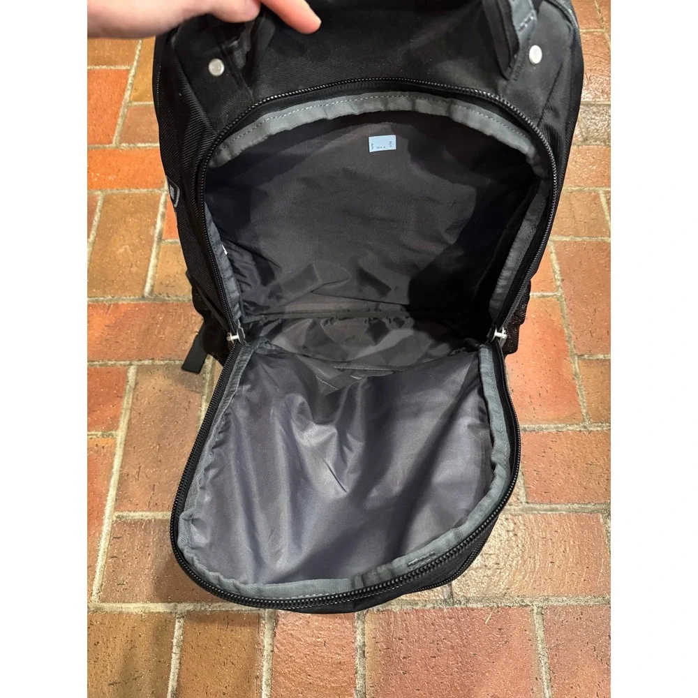 OGIO Black Backpack Laptop Bag Men's‎ Multiple Compartments